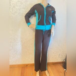 Women's BCBG Brown and turquoise Tracksuit